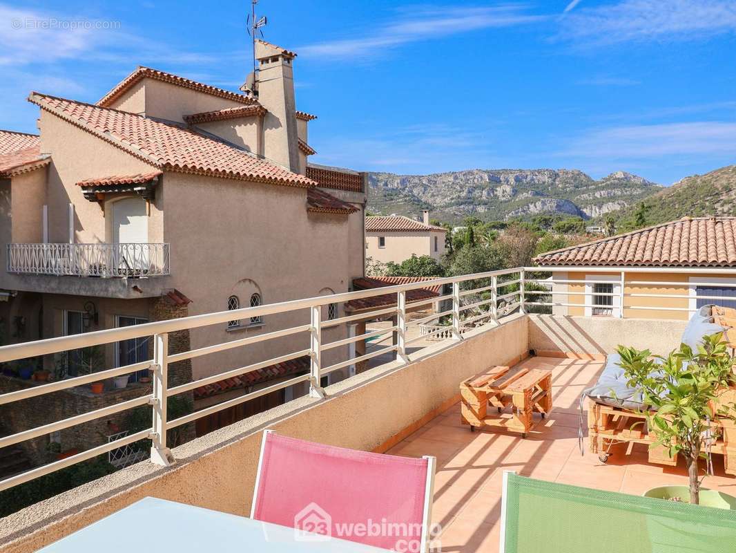 Appartement à MARSEILLE-9E