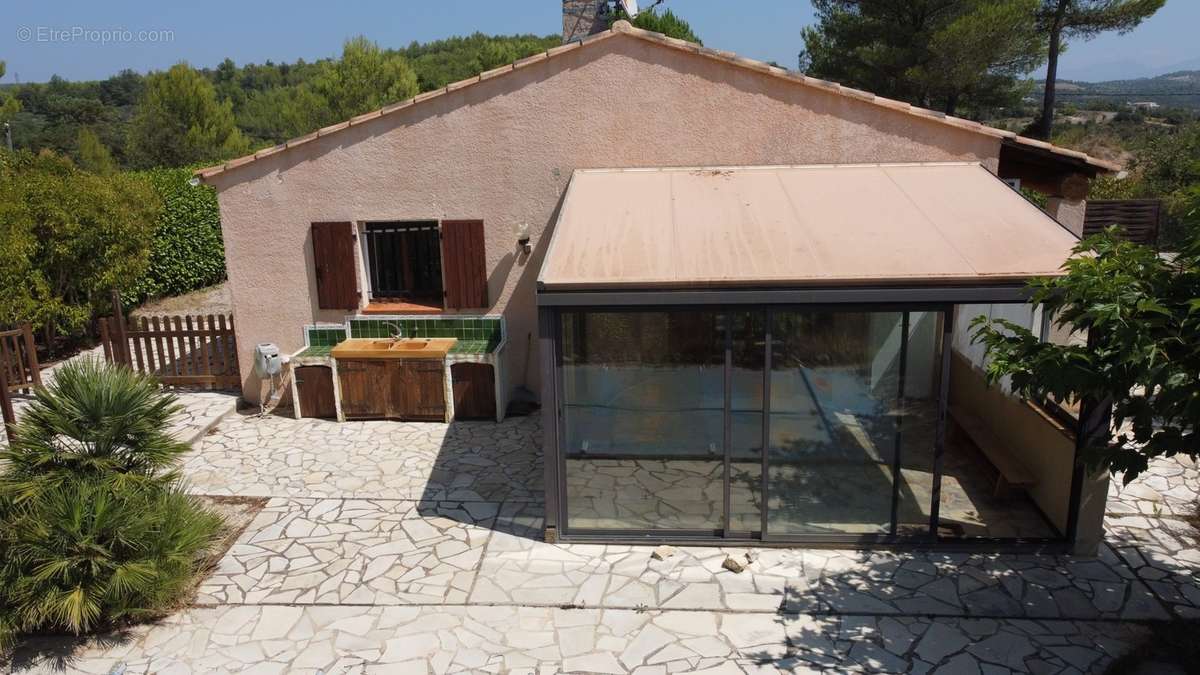 Maison à ESPARRON-DE-VERDON