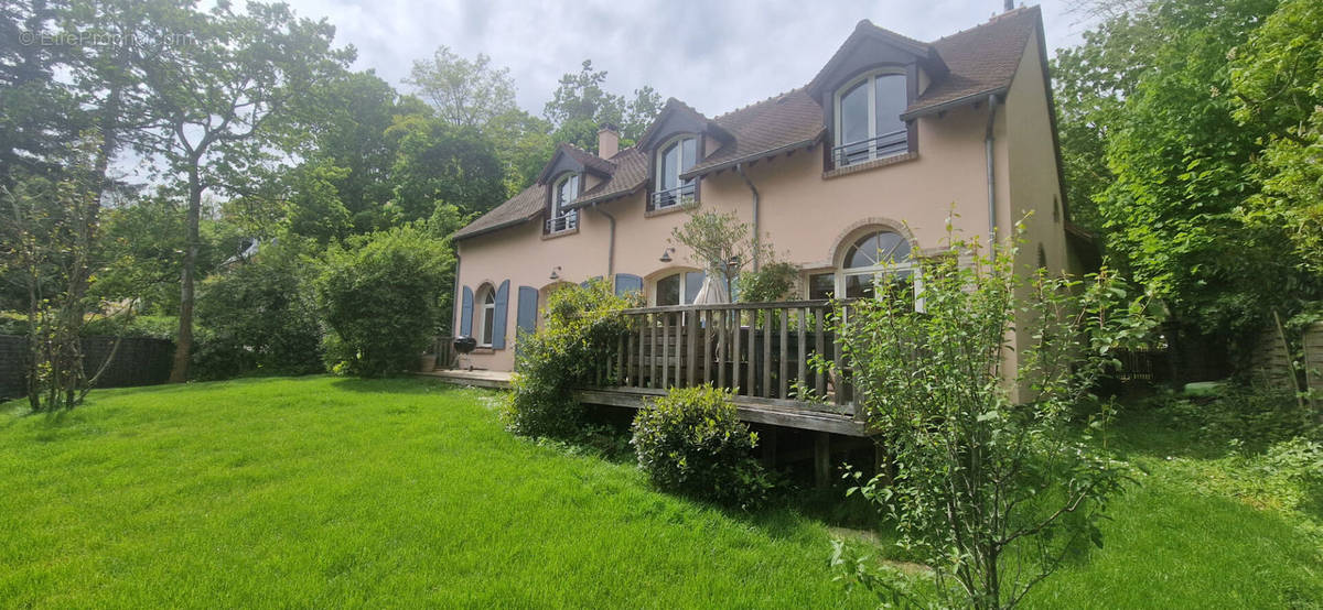 Maison à BOUGIVAL