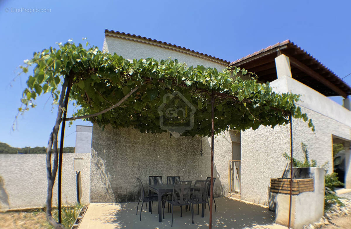 Maison à BEAUCAIRE