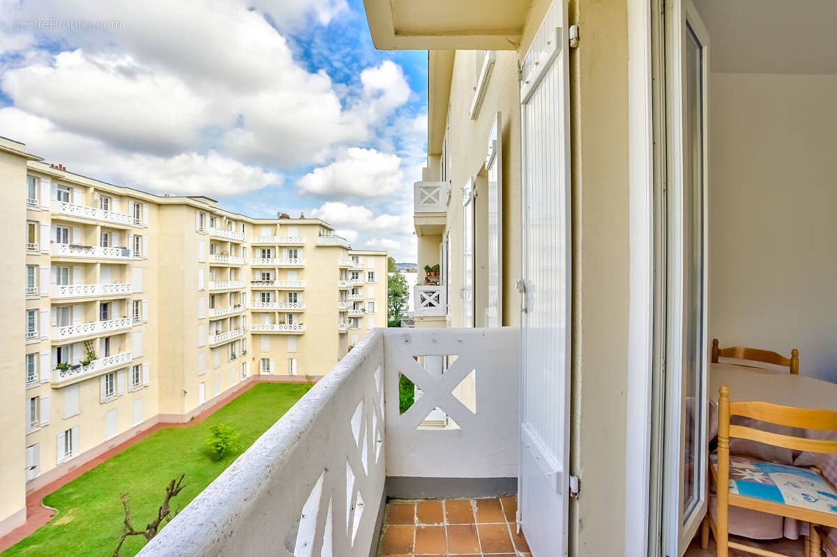 Appartement à COLOMBES