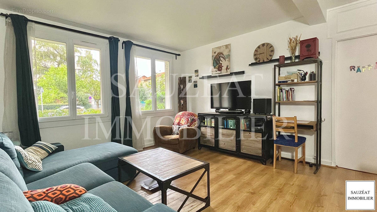 Appartement à MONTROUGE