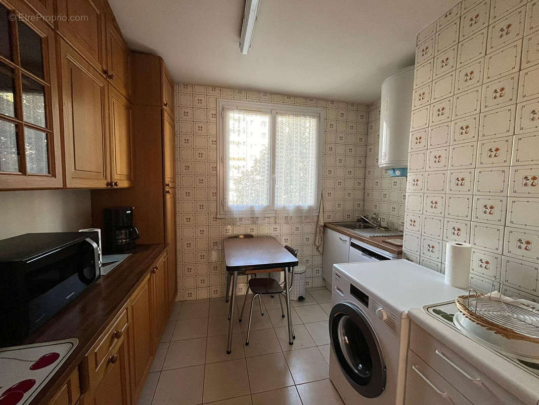 Appartement à LYON-8E