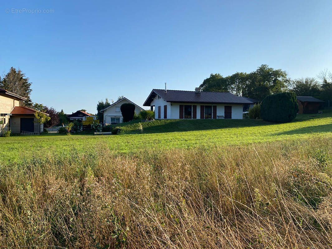 Terrain à LYAUD