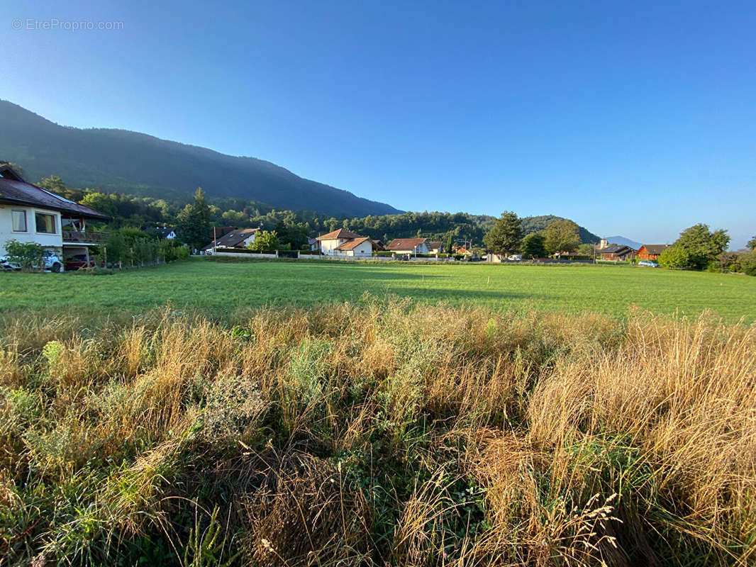 Terrain à LYAUD