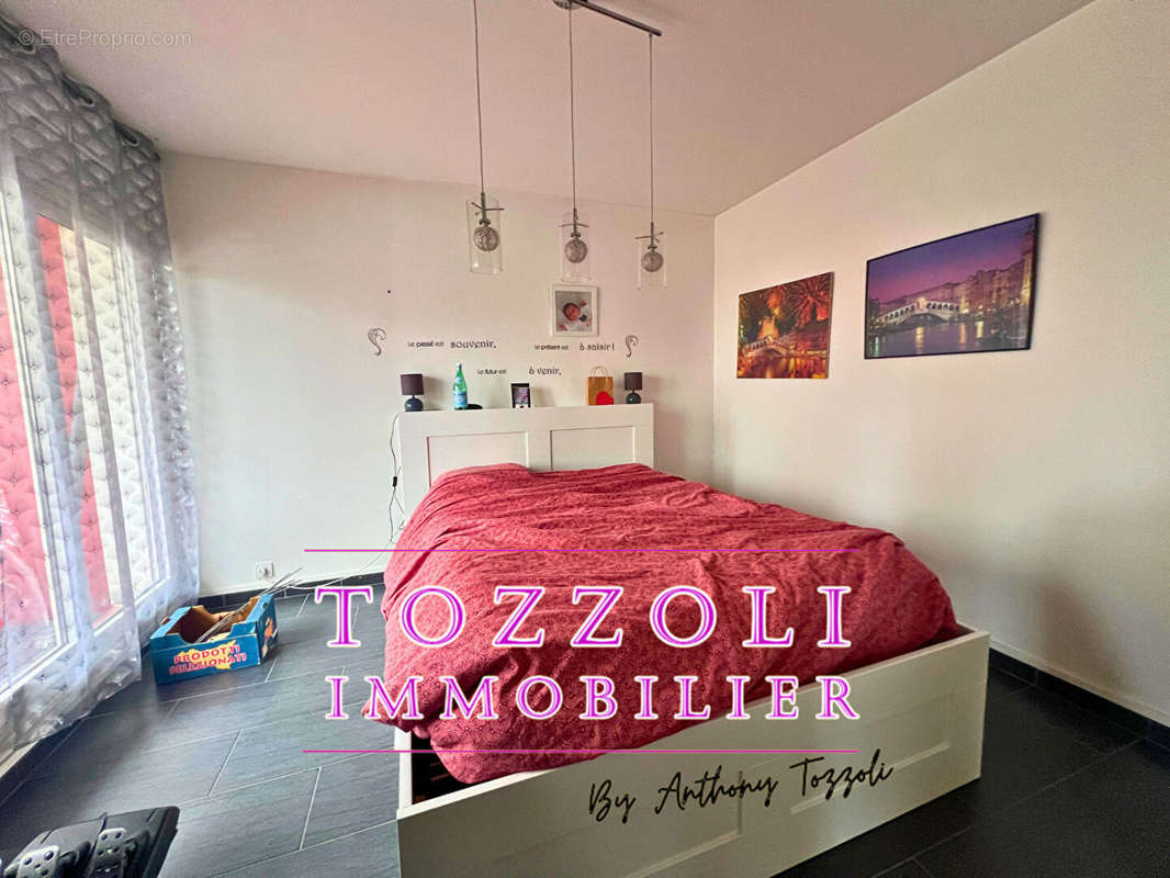 Appartement à MEYZIEU