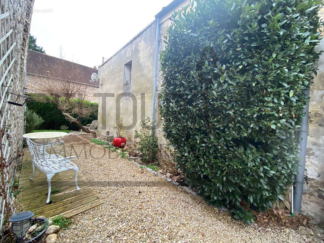 Maison à FAREMOUTIERS