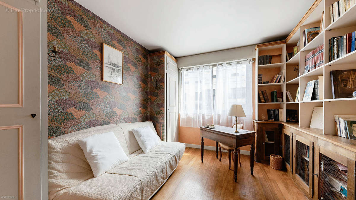 Appartement à LEVALLOIS-PERRET