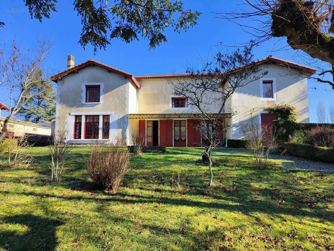 Maison à CASTRES