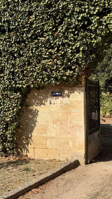 Maison à SAINT-EMILION