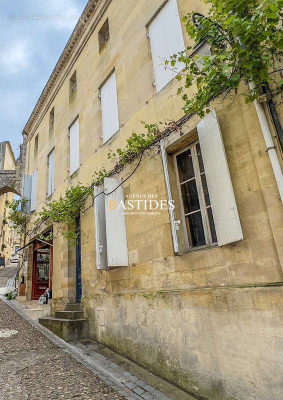 Appartement à SAINT-EMILION