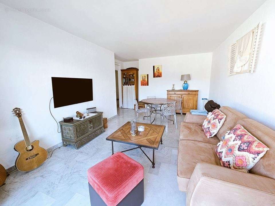 Appartement à LE CANNET