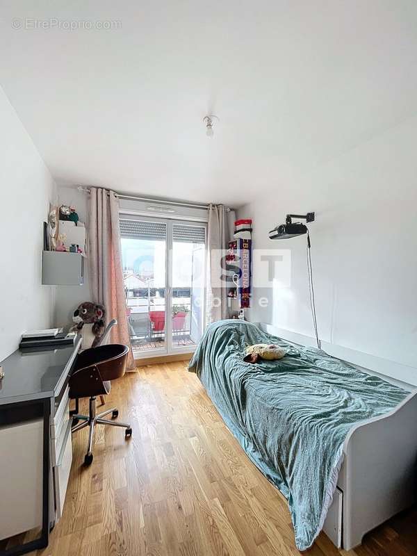 Appartement à BOIS-COLOMBES