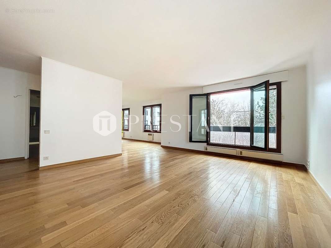 Appartement à ISSY-LES-MOULINEAUX