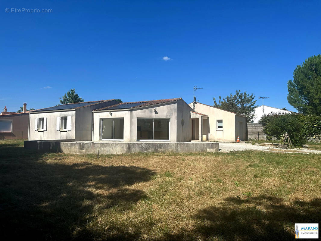 Maison à LA RONDE