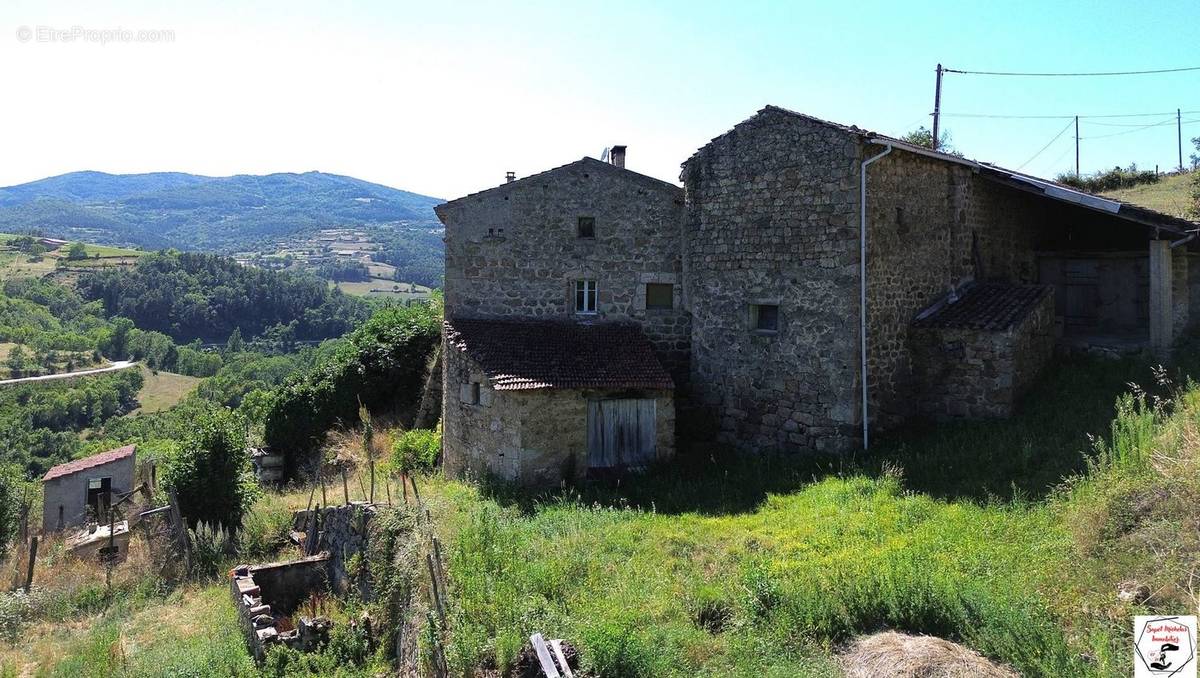 Maison à COLOMBIER-LE-VIEUX