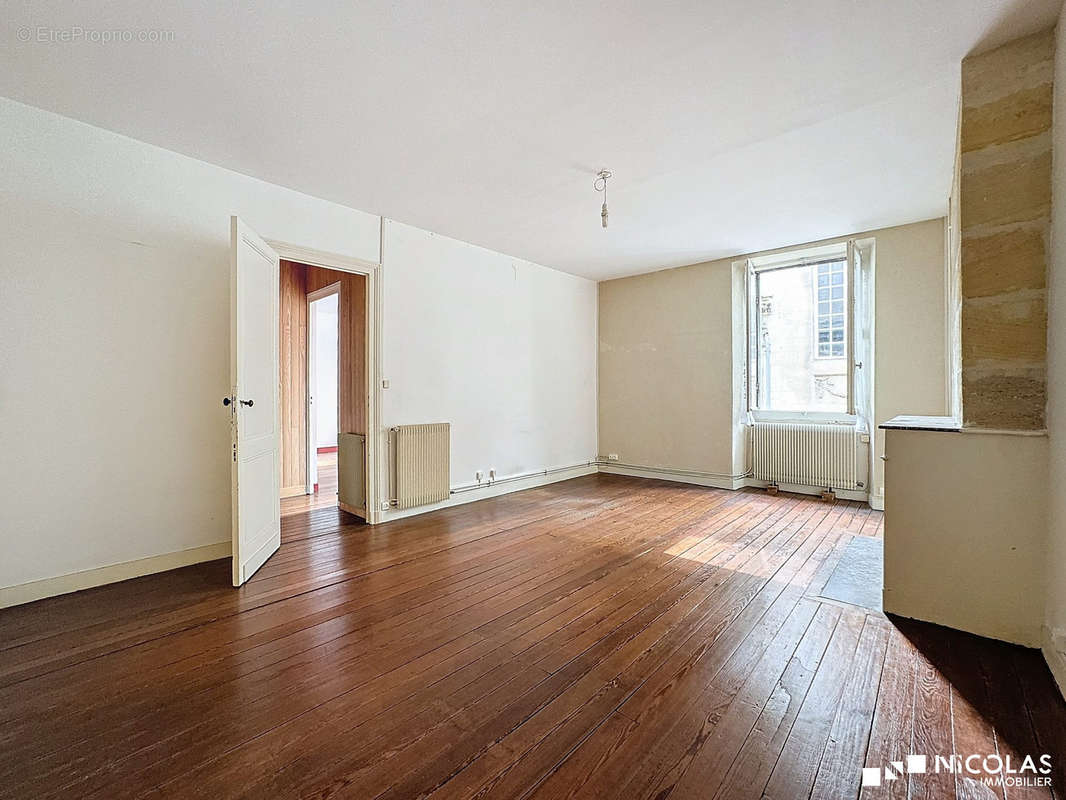 Appartement à BORDEAUX