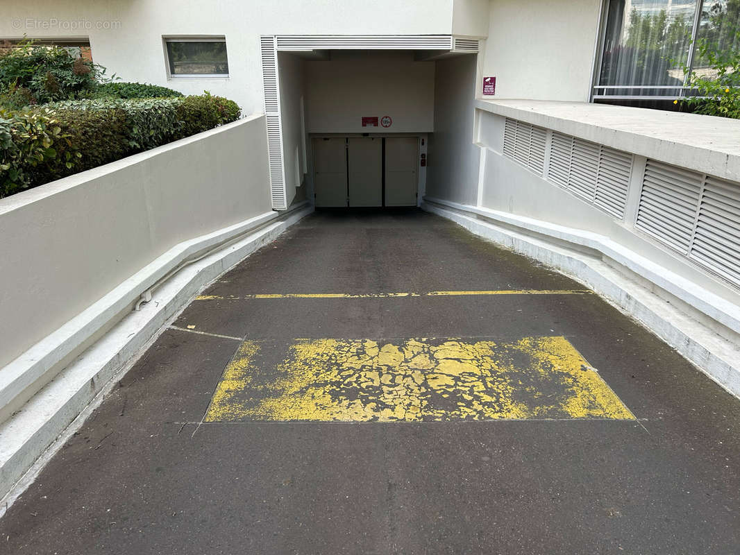 Parking à VINCENNES