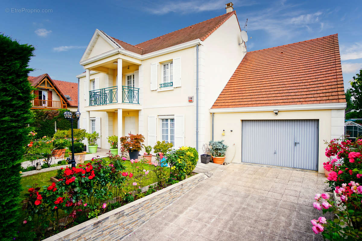 Maison à LEUVILLE-SUR-ORGE