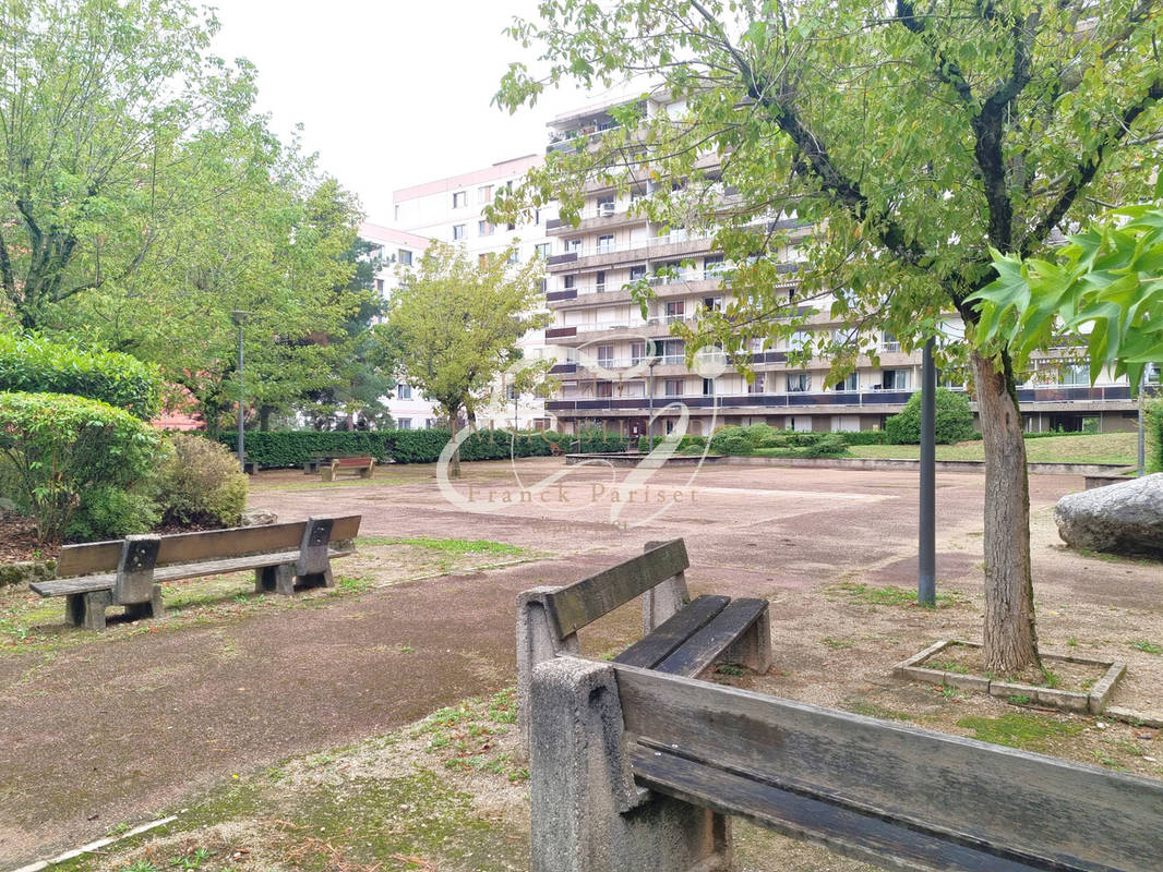 Appartement à CALUIRE-ET-CUIRE