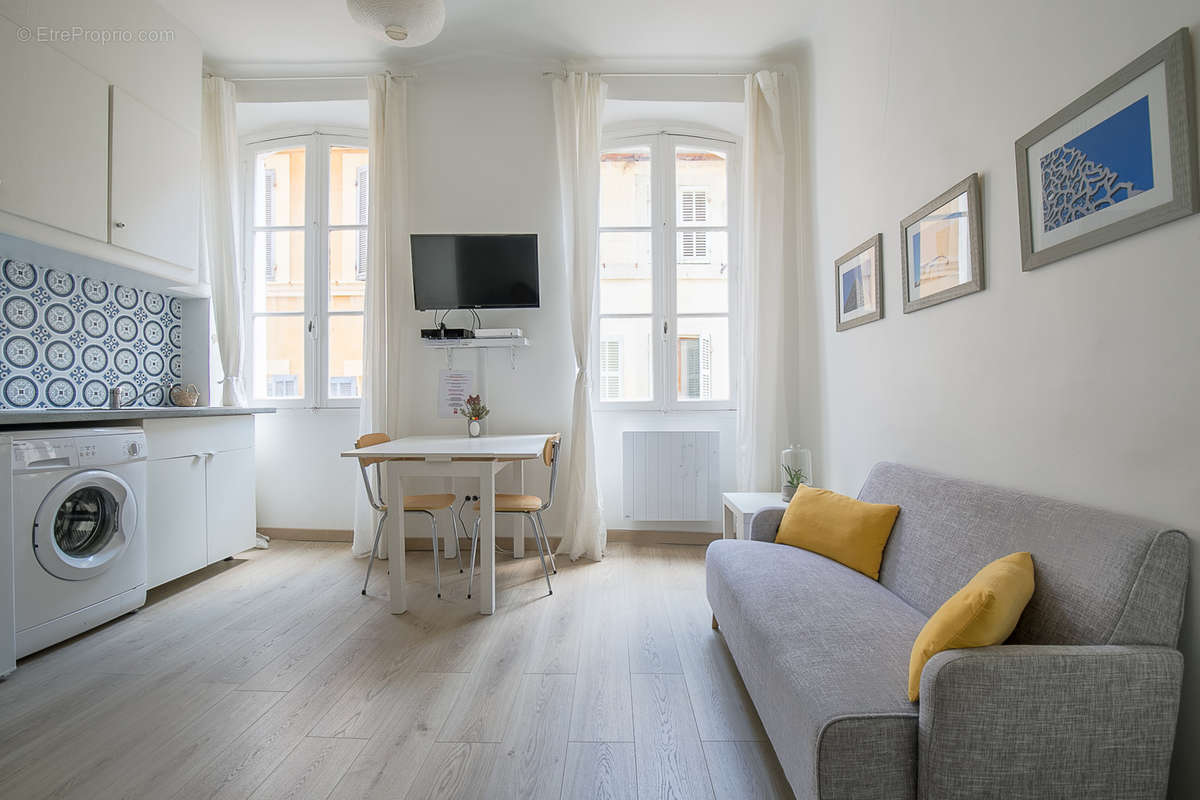 Appartement à MARSEILLE-2E