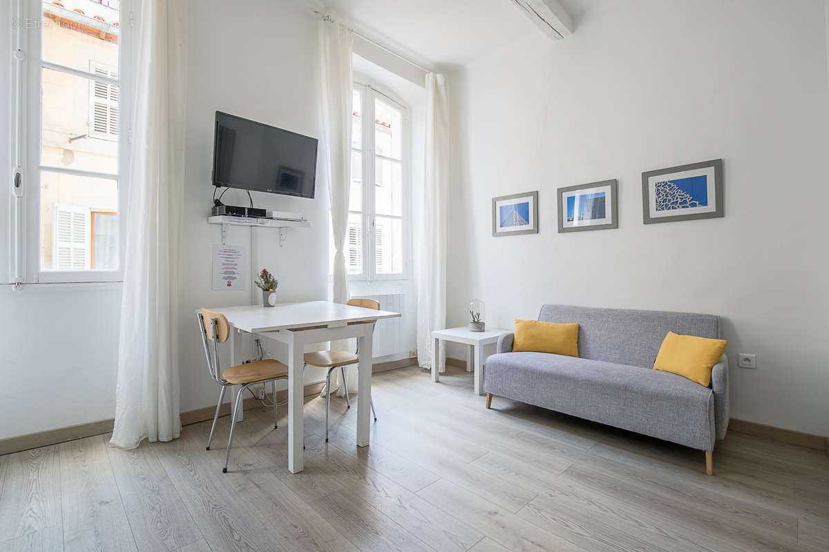 Appartement à MARSEILLE-2E