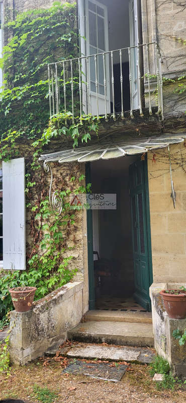 Maison à ILLATS