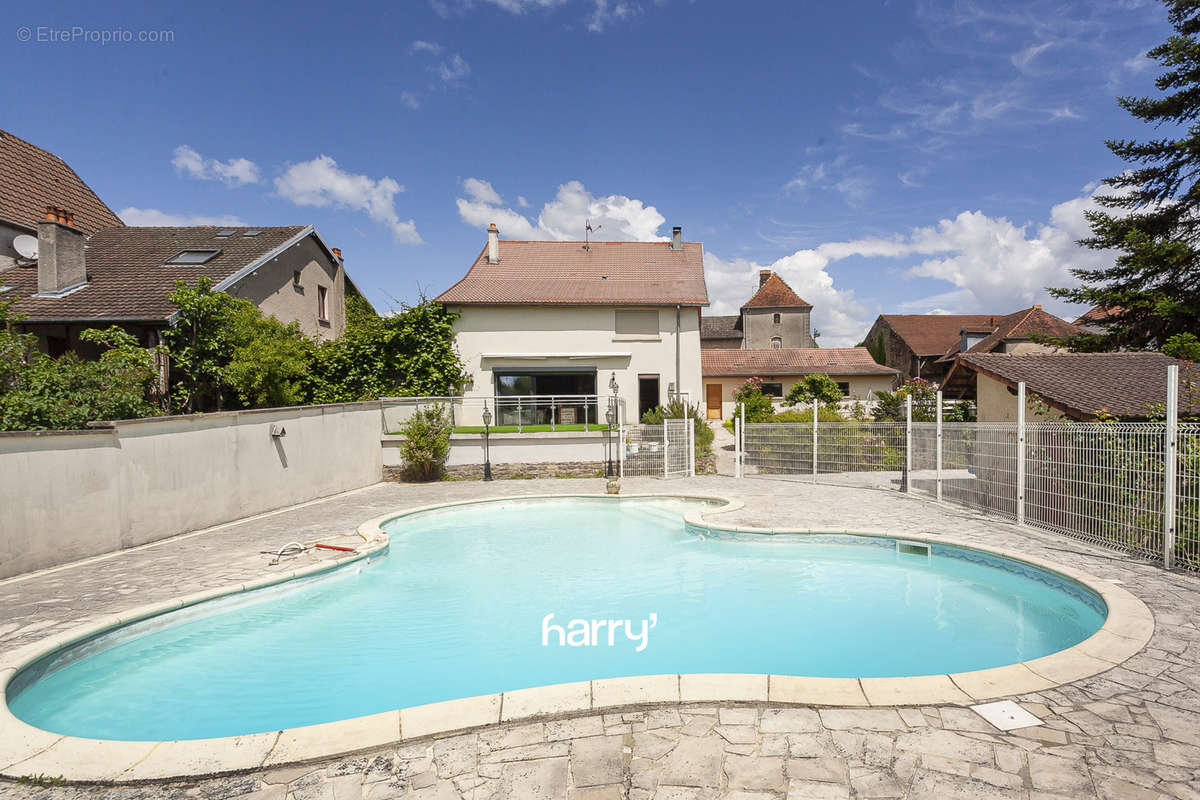 Maison à BREUREY-LES-FAVERNEY