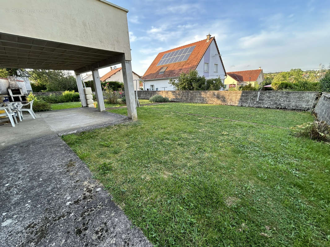 Maison à TETING-SUR-NIED