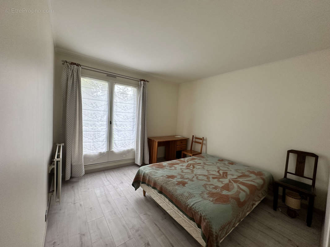 Appartement à MAGNY-LES-HAMEAUX