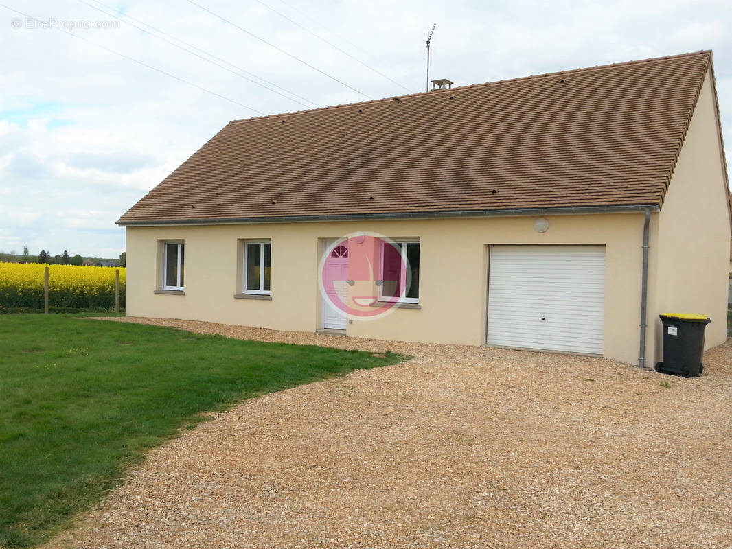 Maison à COURVILLE-SUR-EURE