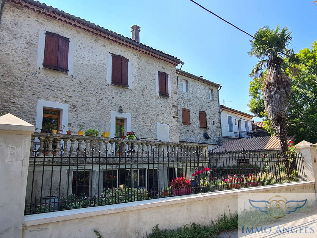 Maison à CHAMBORIGAUD