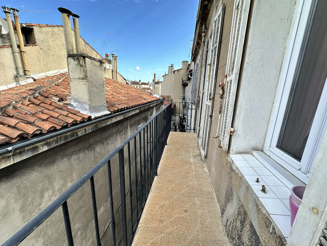 Appartement à MARSEILLE-3E