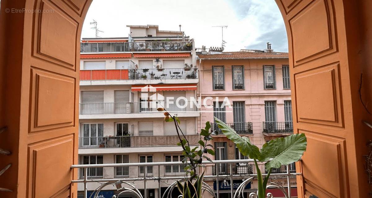 Appartement à MENTON