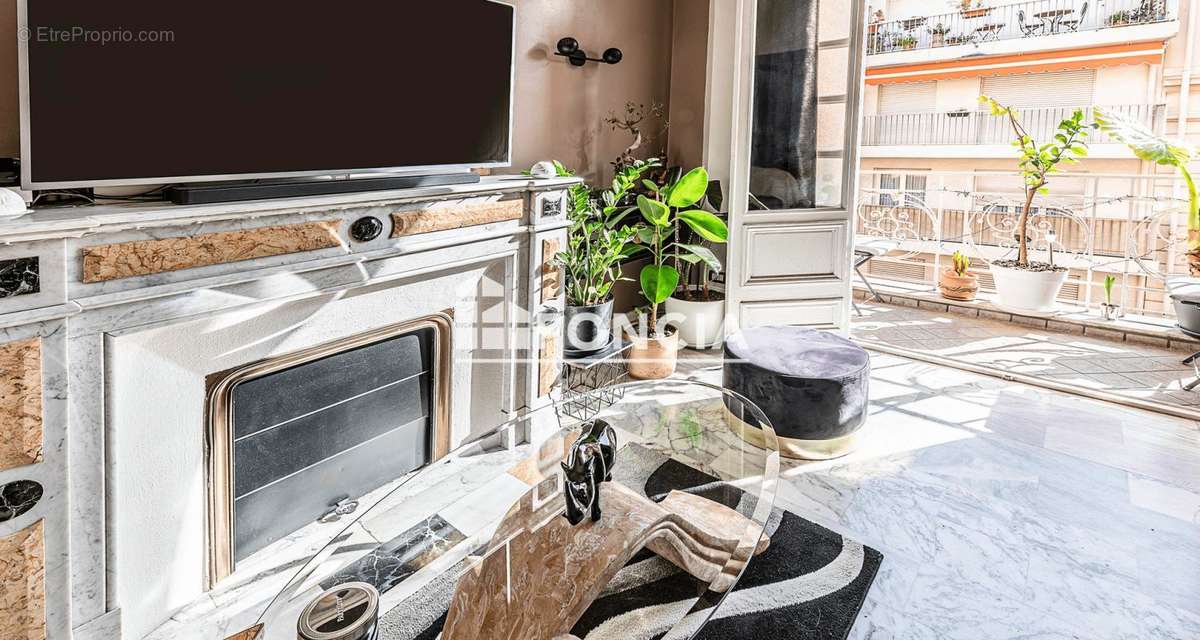 Appartement à MENTON