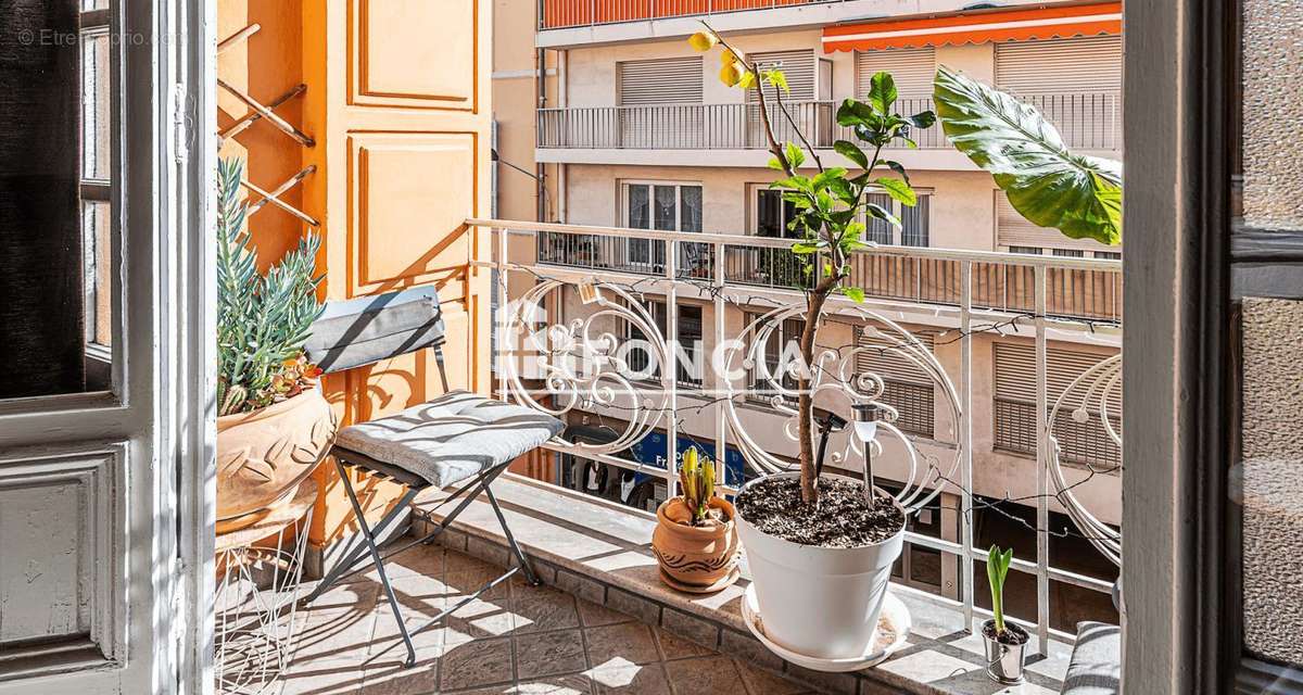 Appartement à MENTON