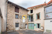 Maison à BRIVES-CHARENSAC