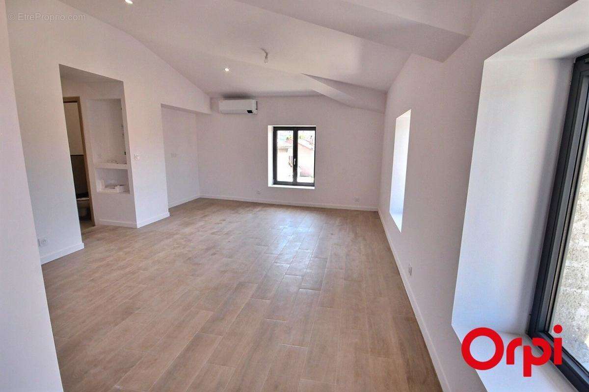 Appartement à MARSEILLE-13E