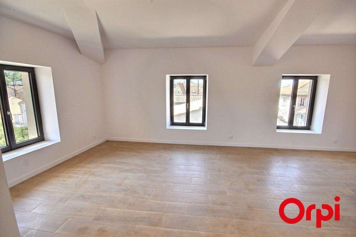 Appartement à MARSEILLE-13E