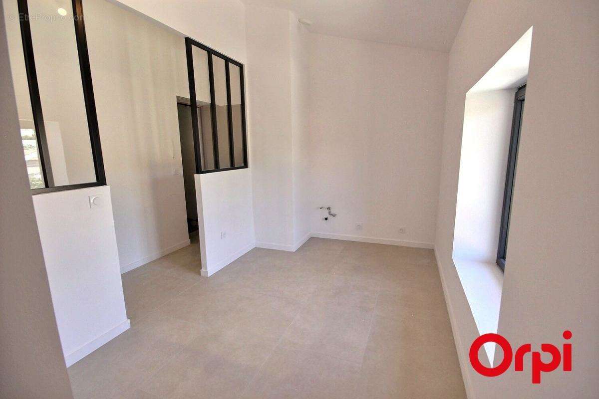 Appartement à MARSEILLE-13E