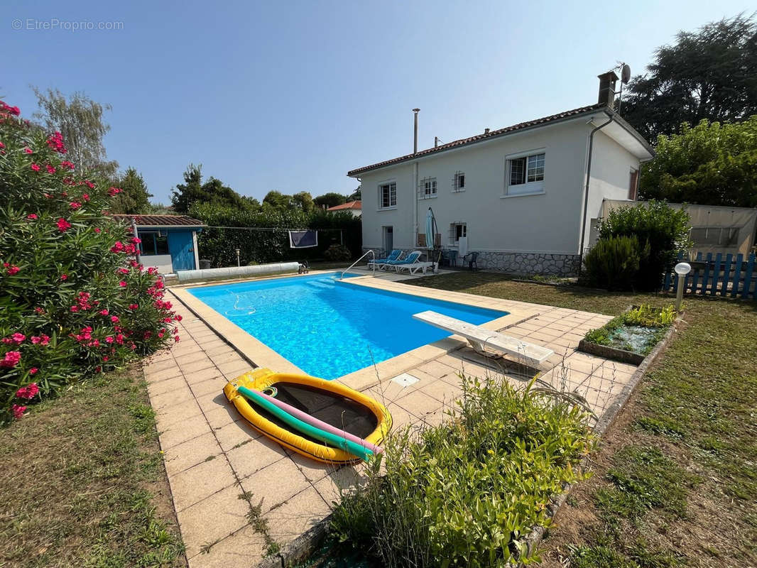 Maison à VILLENEUVE-SUR-LOT