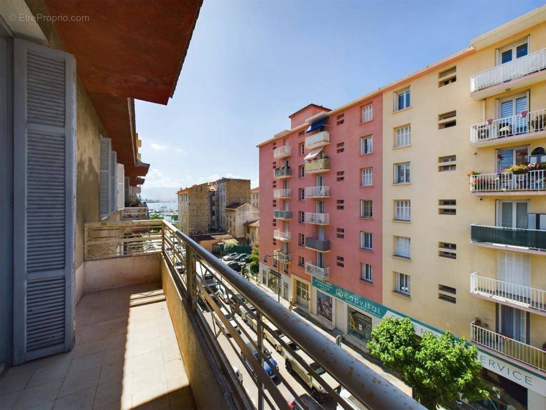 Appartement à AJACCIO