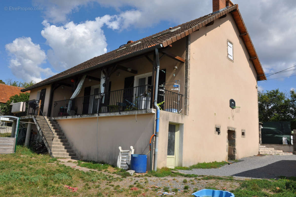 Maison à CHAVROCHES