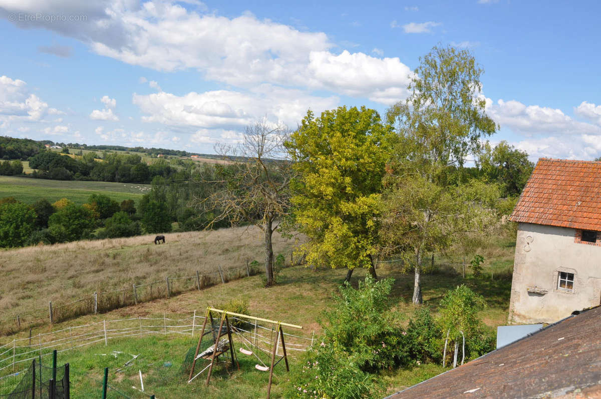 Maison à CHAVROCHES