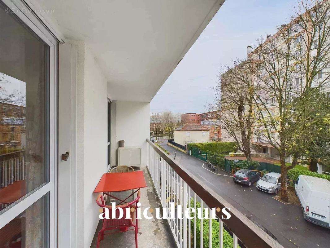 Appartement à IVRY-SUR-SEINE