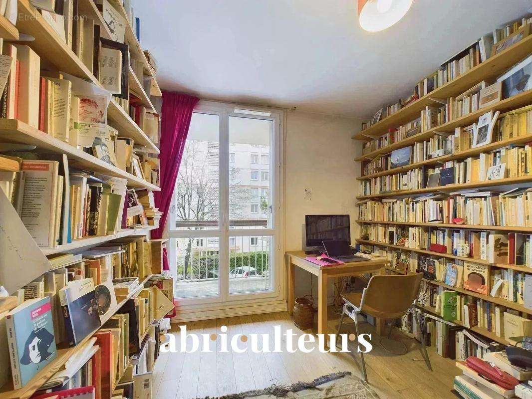 Appartement à IVRY-SUR-SEINE