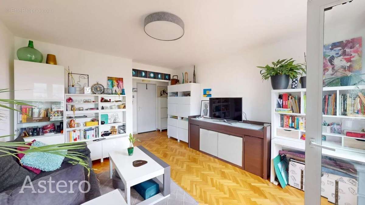 Appartement à ISSY-LES-MOULINEAUX