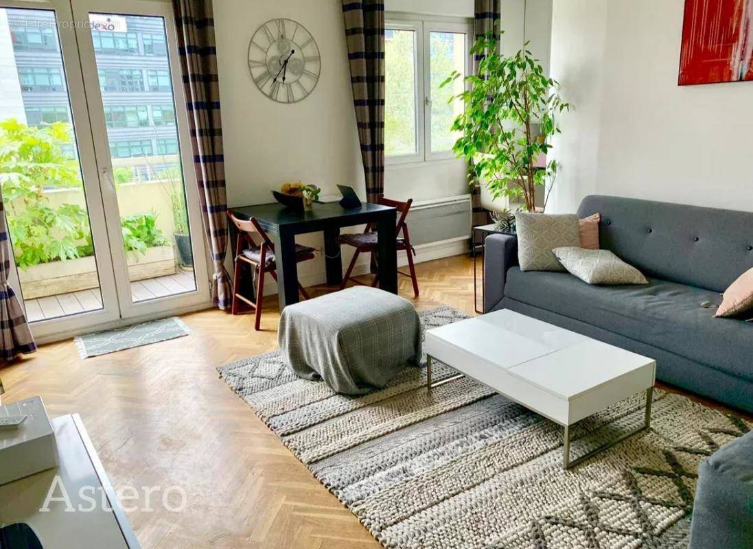 Appartement à ISSY-LES-MOULINEAUX