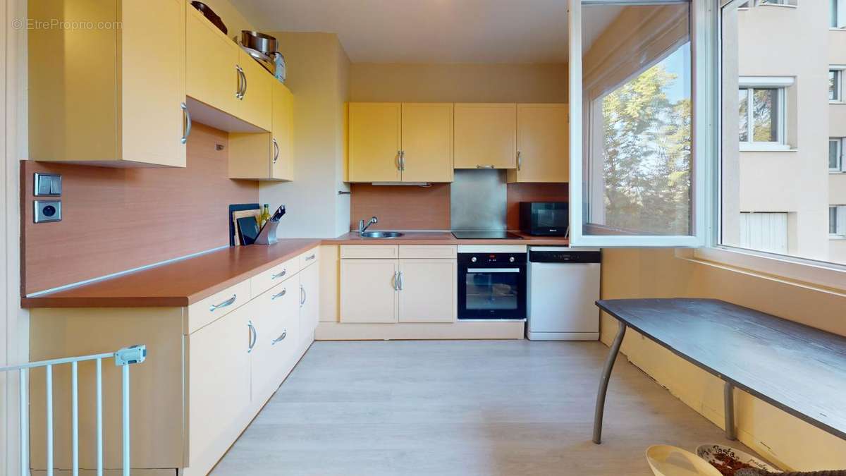 Appartement à LYON-5E