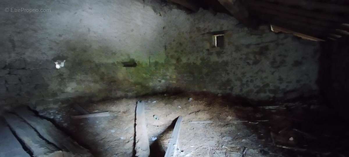 Maison à BREUREY-LES-FAVERNEY